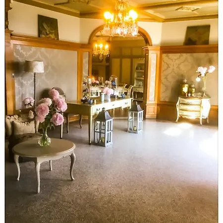 Le Manoir Ivoire Frühstückspension